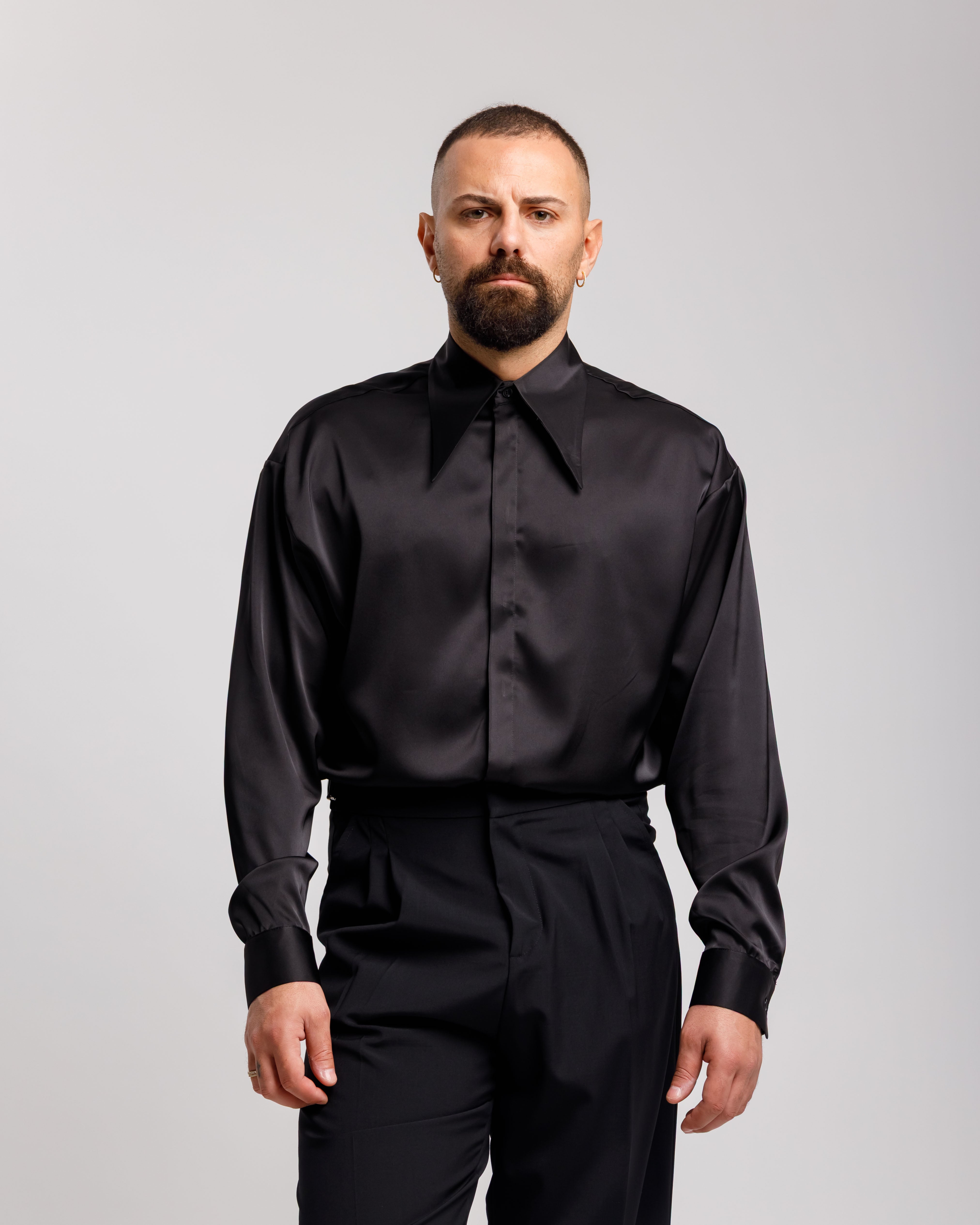Camicia In Raso Con Rever A Punta - Ma1054 Nera