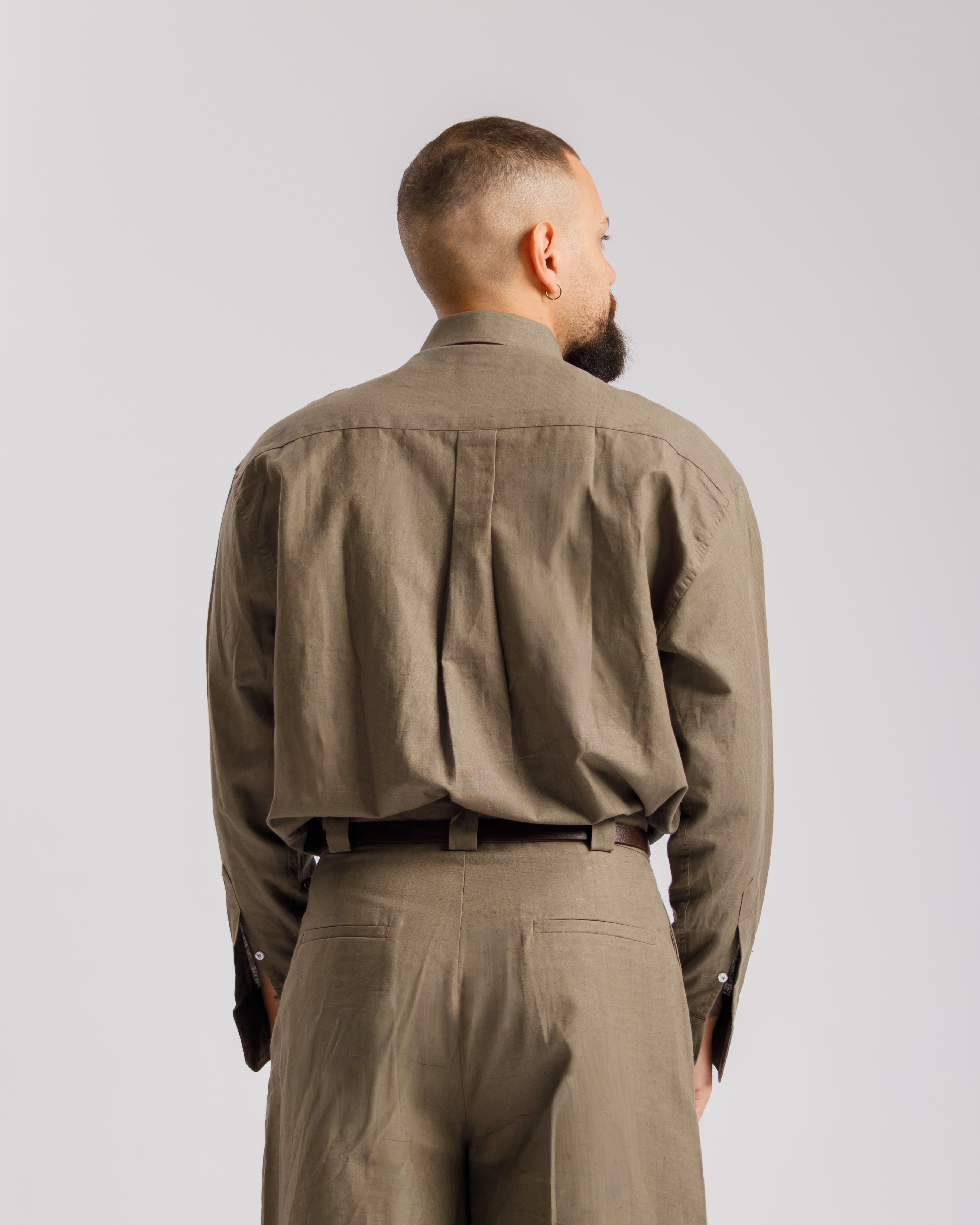 Camicia in lino collo Italiano - verde militare