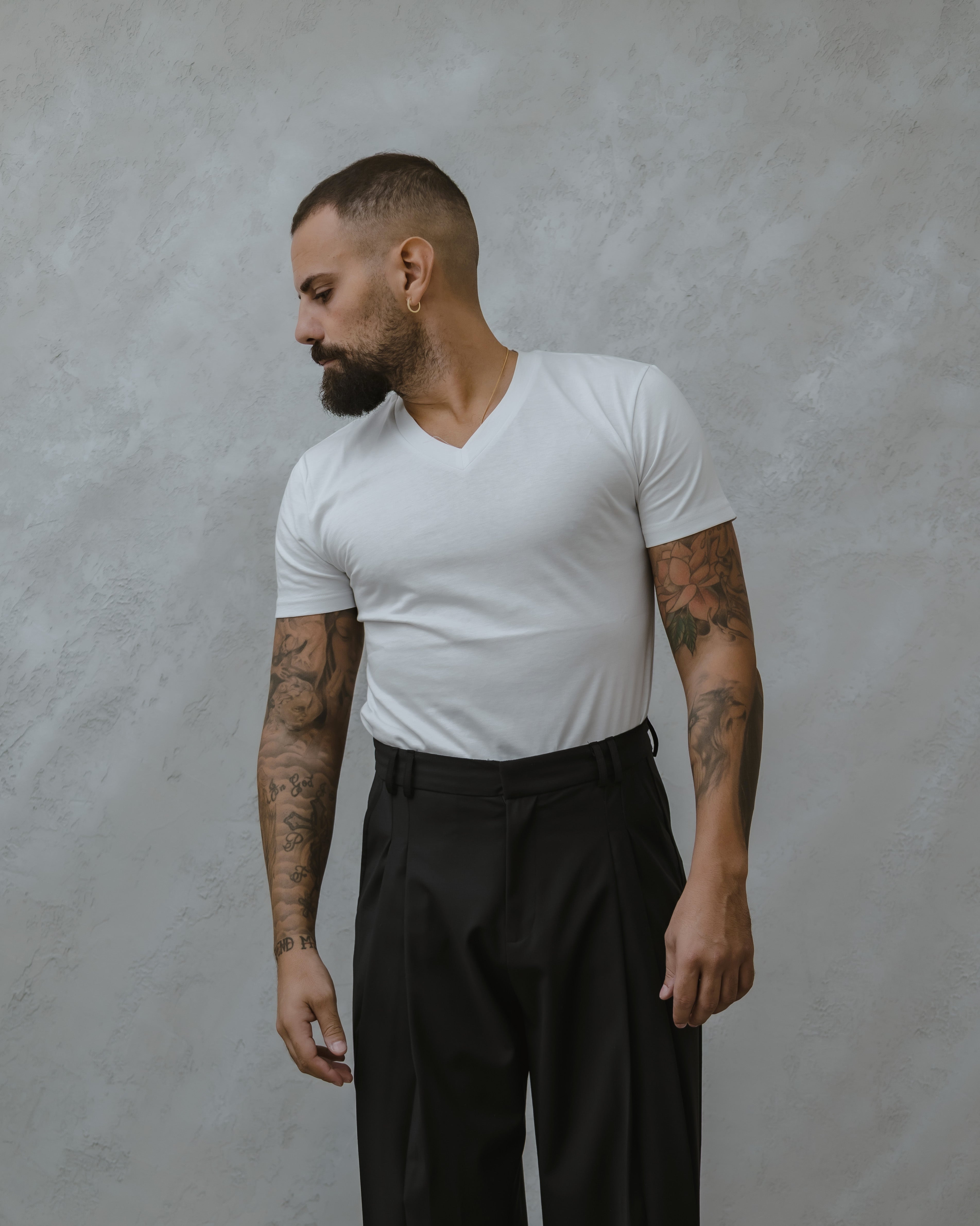 T-SHIRT SCOLLO "V"-MA1011 Bianco