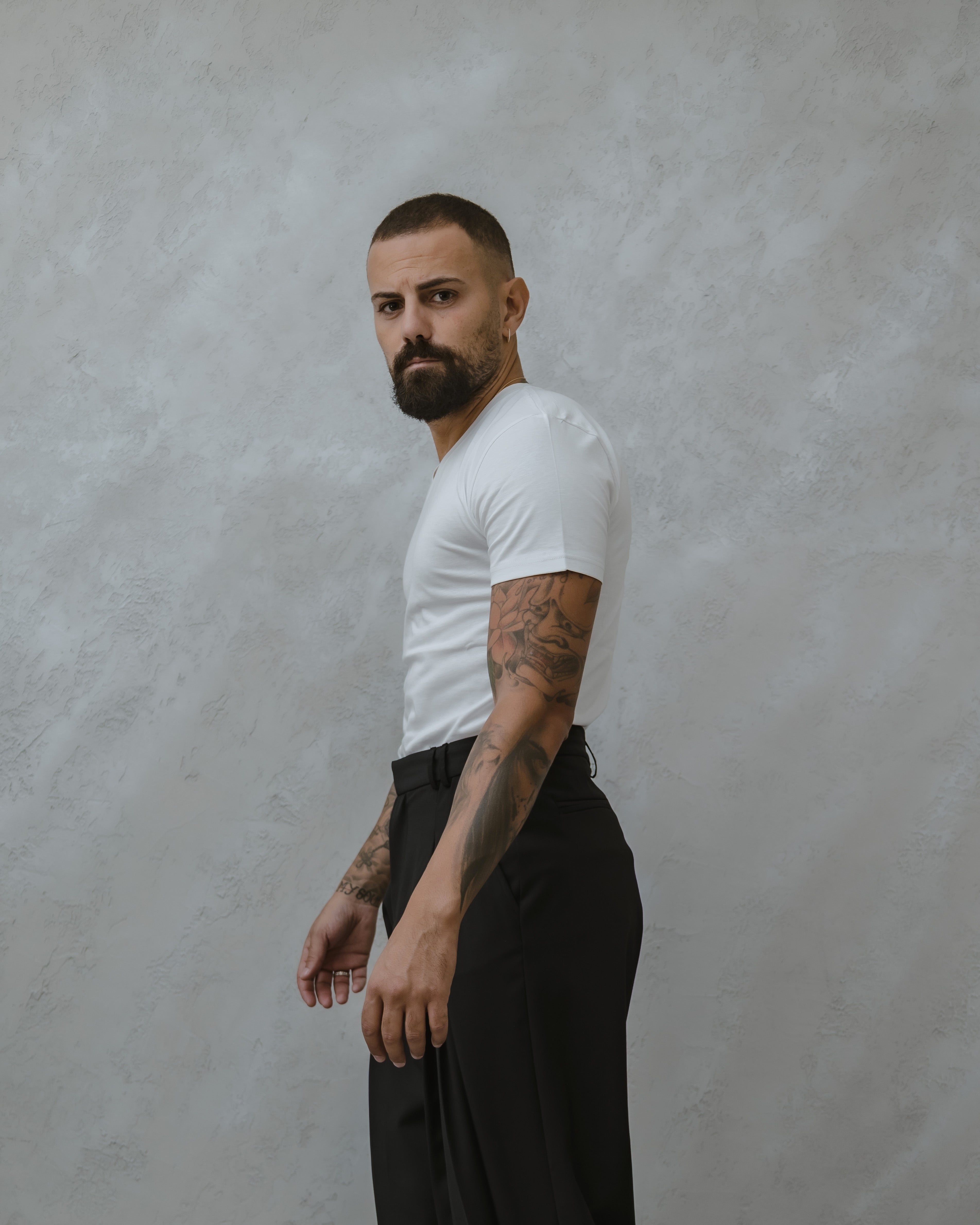 T-SHIRT SCOLLO "V"-MA1011 Bianco