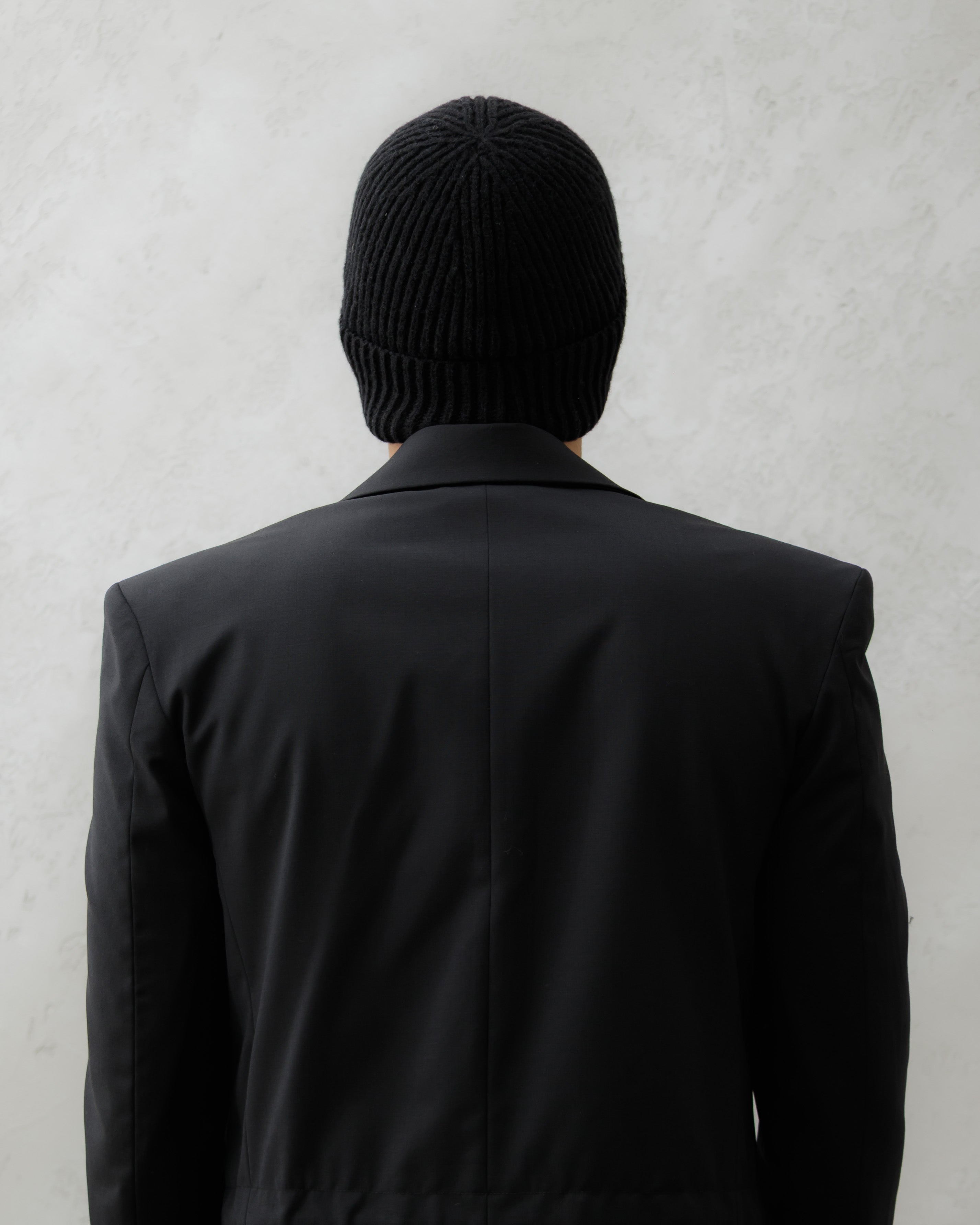 CAPPELLO IN LANA NERO