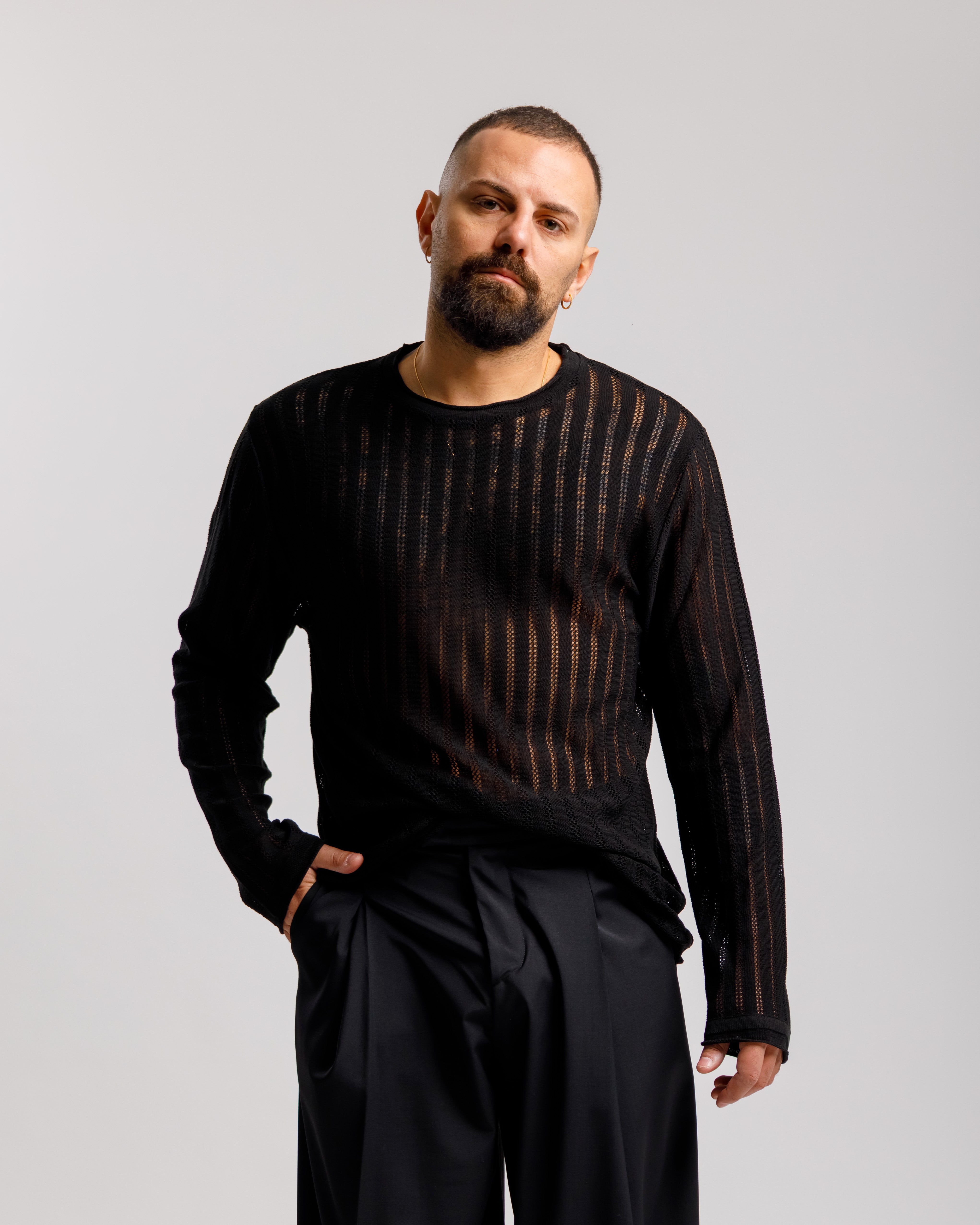 Maglia girocollo traforata - MASS608 NERA